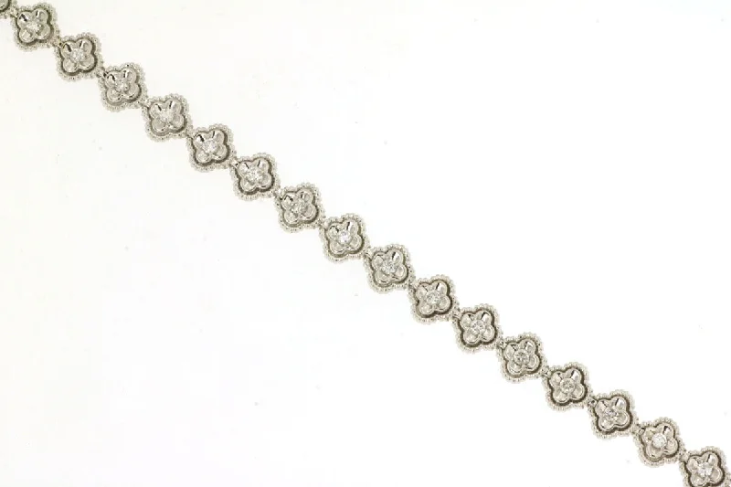 14K White Gold Round Diamond Fancy Bracelet