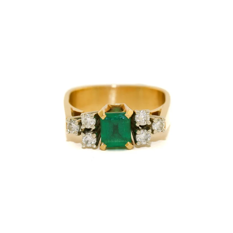 Vintage 18K Two Tone Gold Emerald + Diamond Ring