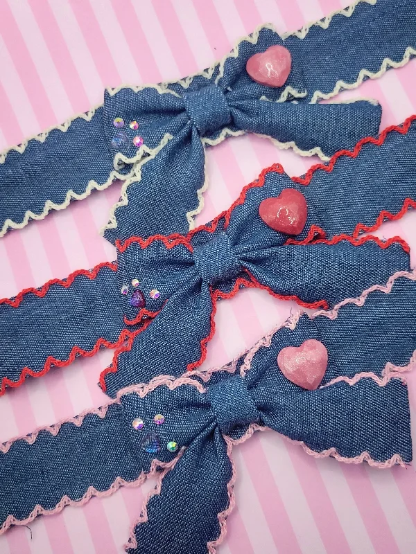 Jean Bow Heart Bracelet