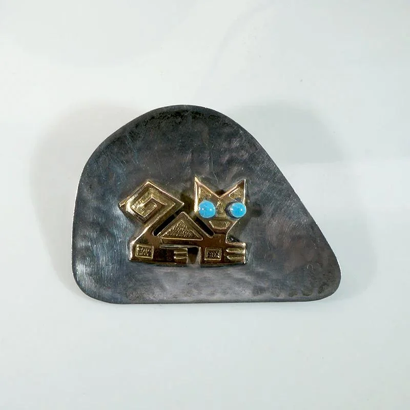 Frisky Cat Peruvian Brooch in Sterling & 18k