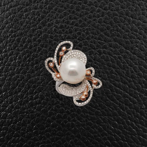 Pearl & Diamond Ring