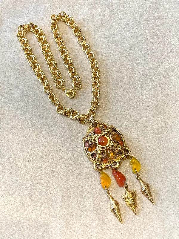 Large amber gold tone vintage  pendant necklace