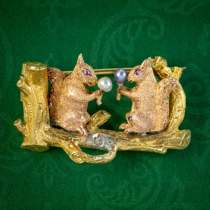 Antique Victorian Squirrel Brooch Pearl Acorns 18ct Gold