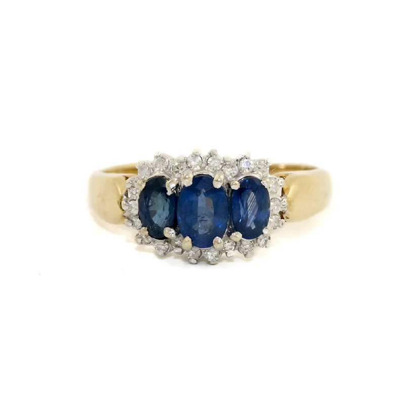 Magnificent 14k Gold x Sapphire & Diamond Ring