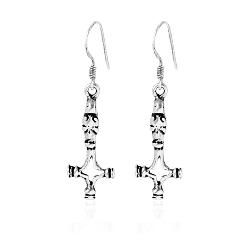 Wolf Hammer Earrings, Silver