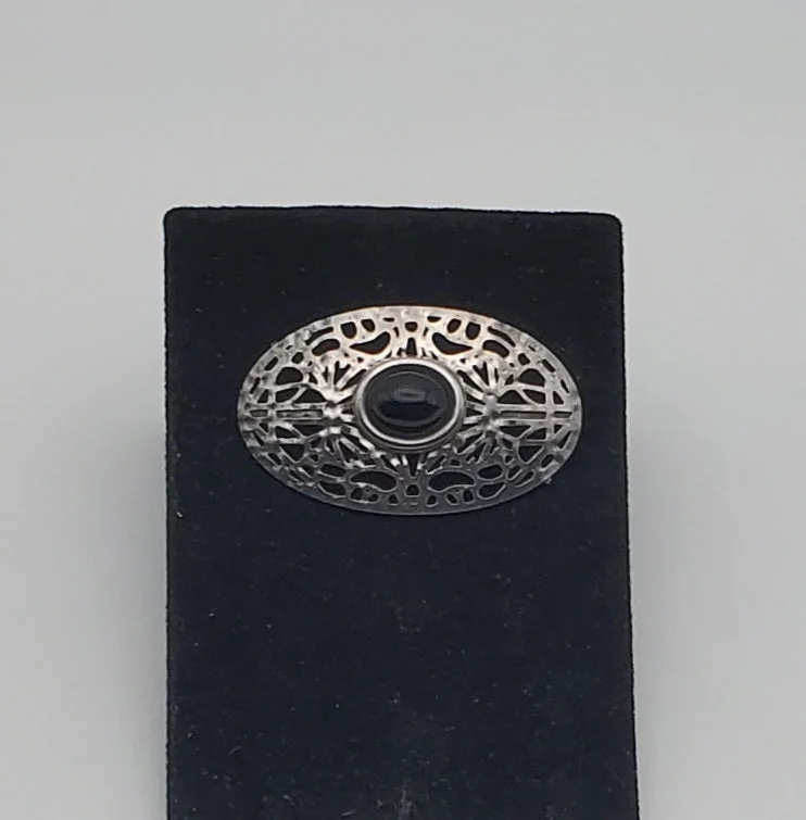 Sterling Silver Black Onyx Hammered Texture Pierced Design Brooch